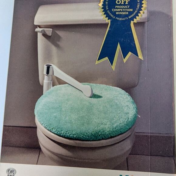 KIDCO Toilet Lock Bathroom Childproofing Tool NEW - Picture 2 of 7